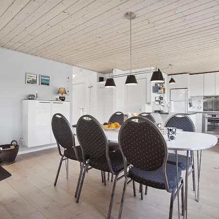 Anisa - 400m From The Sea By Interhome *